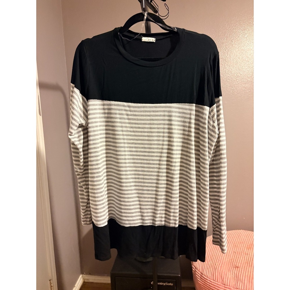 e. Luna Black and Stripped Pullover Blouse Sz 2X - NWOT